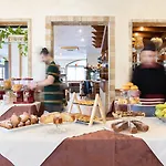 Aparthotel Casa Merano & Restaurant Centro Bibione
