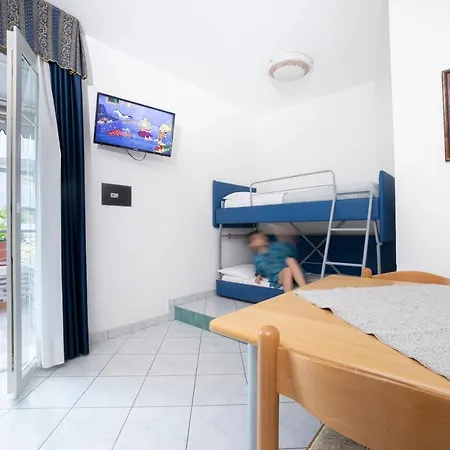 Casa Merano & Restaurant Centro Aparthotel Bibione