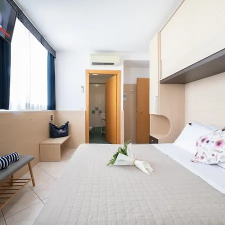 Casa Merano & Restaurant Centro Apartmanhotel Bibione