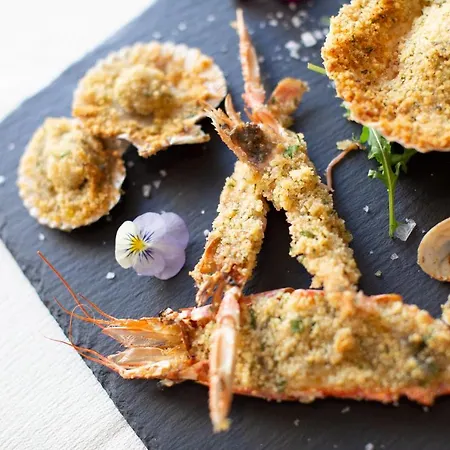 Casa Merano & Restaurant Centro 3* ביביונה
