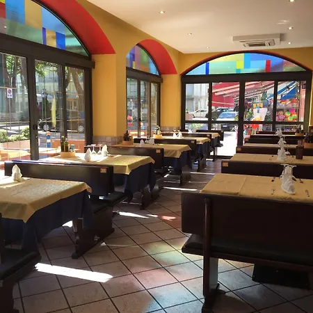 Casa Merano & Restaurant Centro Hotel apartamentowy