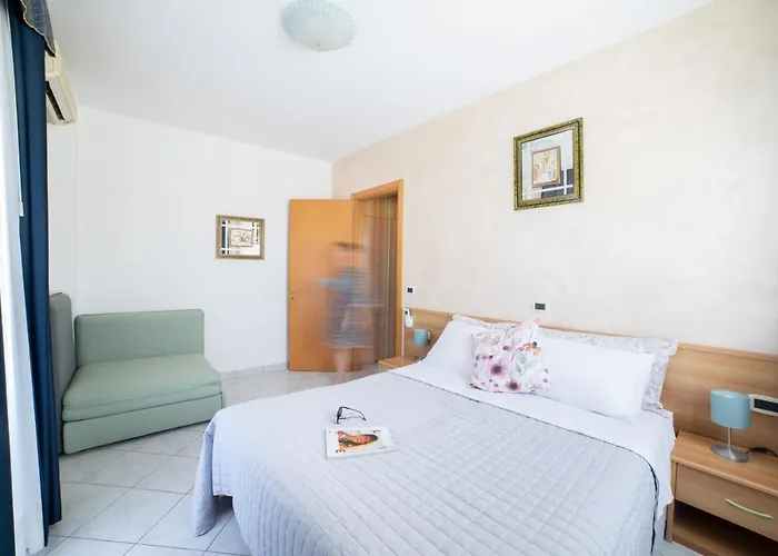 Casa Merano & Restaurant Centro Ξενοδοχείο με διαμερίσματα 3*