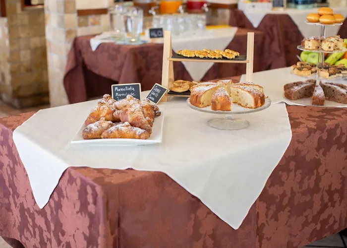 Ξενοδοχείο με διαμερίσματα Casa Merano & Restaurant Centro 3*