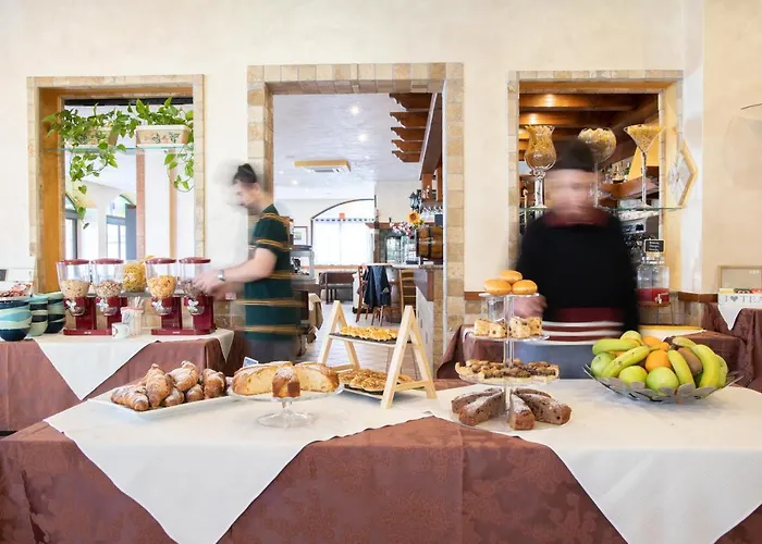 Casa Merano & Restaurant Centro Ξενοδοχείο με διαμερίσματα 3*